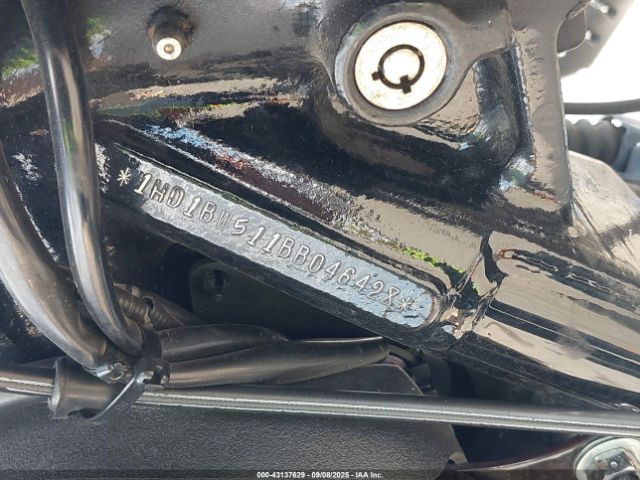 2011 HARLEY-DAVIDSON FLSTC 1HD1BW511BB046428 Photo 8