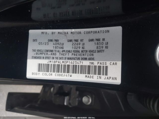 2023 MAZDA MAZDA3 JM1BPALM0P1623471 Photo 8
