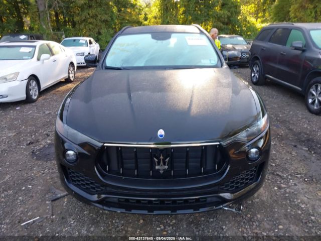 2019 MASERATI LEVANTE ZN661XUA2KX335143 Photo 5