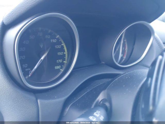 2019 MASERATI LEVANTE ZN661XUA2KX335143 Photo 6