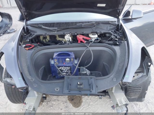 2023 TESLA MODEL Y 7SAYGDEE3PF829217 Photo 9