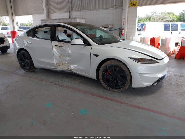 2025 TESLA MODEL 3 5YJ3E1ET8SF061365 Photo 0