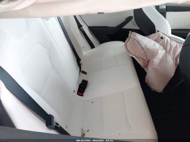 2025 TESLA MODEL 3 5YJ3E1ET8SF061365 Photo 7