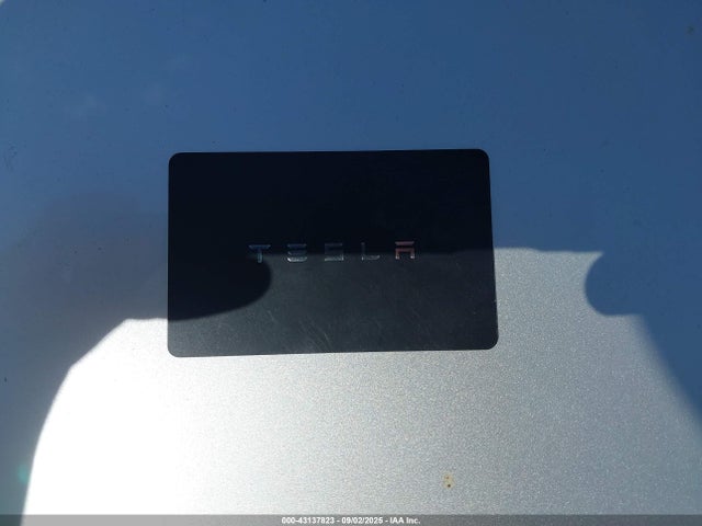 2026 TESLA MODEL Y 7SAYGDEE2TF327213 Photo 10