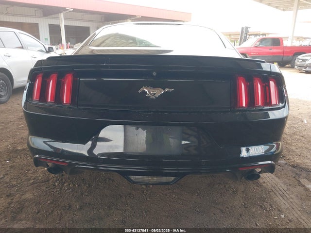 Ford 2.3l 4v premium fuel 2017 1FA6P8TH1H5330837 Image 17