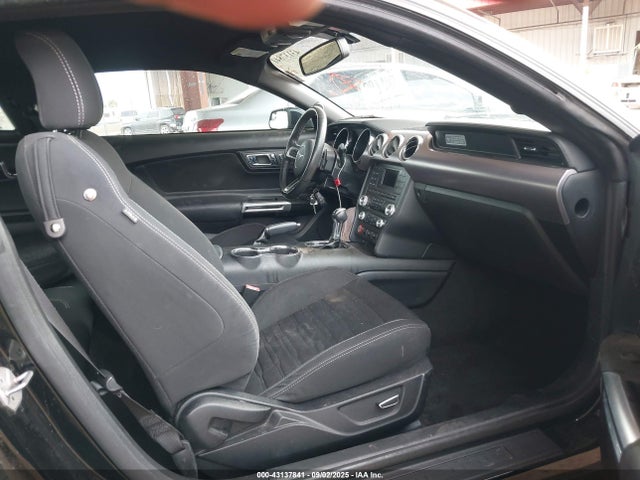 Ford 2.3l 4v premium fuel 2017 1FA6P8TH1H5330837 Image 5