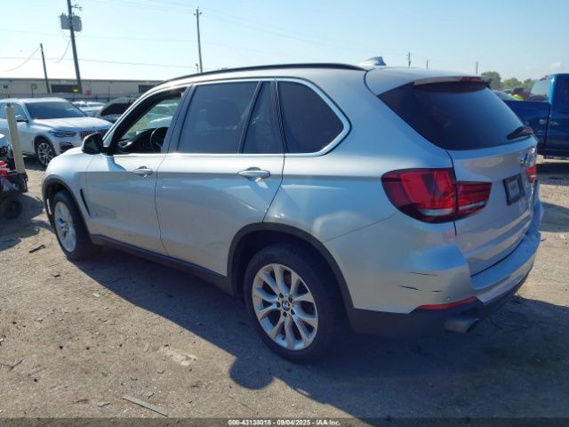 2016 BMW X5 5UXKR2C55G0R69688 Photo 2