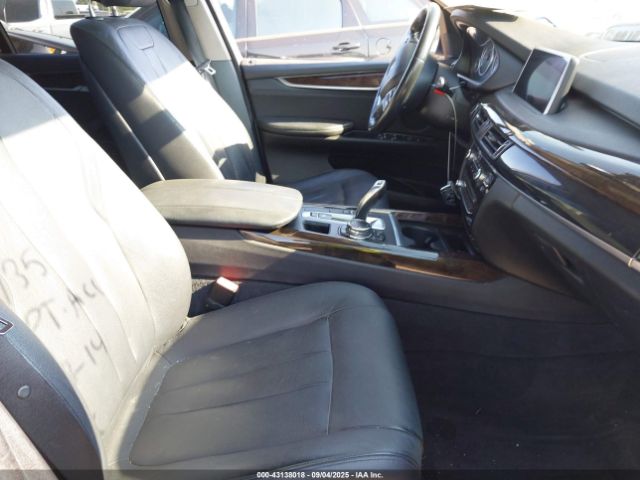 2016 BMW X5 5UXKR2C55G0R69688 Photo 4