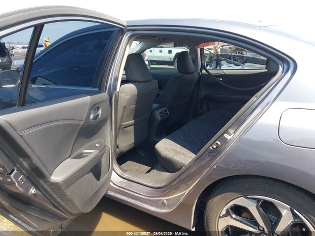 1HGCR2F75HA244141 Honda k24w1