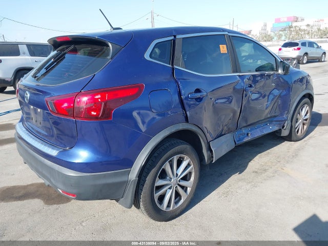 JN1BJ1CPXJW103786 Nissan ROGUE SPORT