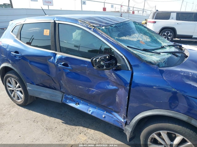 JN1BJ1CPXJW103786 Nissan ROGUE SPORT