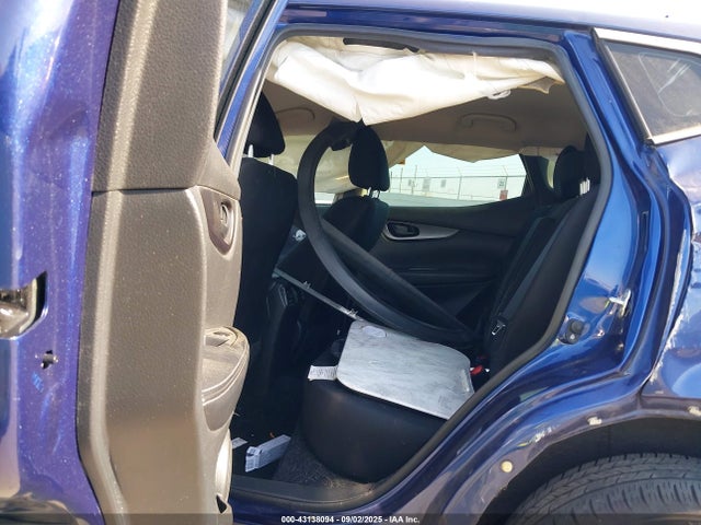 JN1BJ1CPXJW103786 Nissan ROGUE SPORT