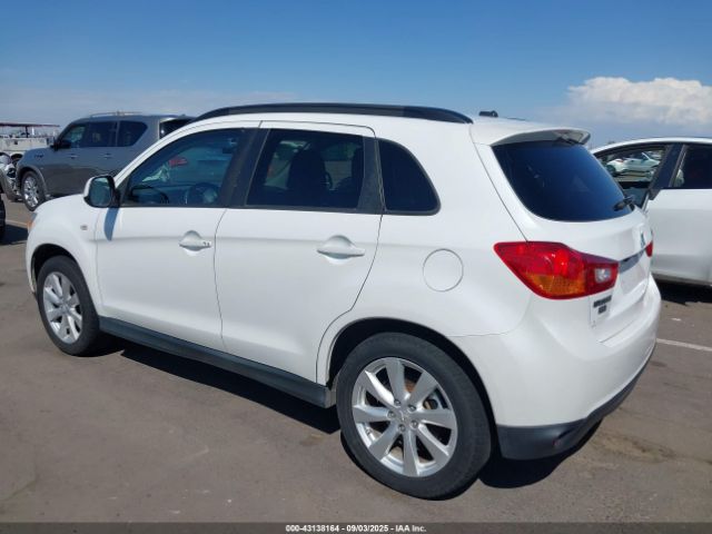 2013 MITSUBISHI RVR 4A4AJ4AU1DE603437 Photo 2