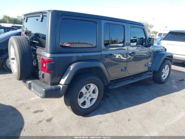 1C4HJXDN2JW207793 Jeep Wrangler