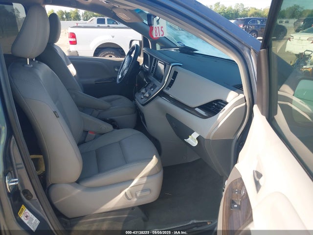 Toyota 2gr-fks 2017 5TDYZ3DC4HS820282 Image 5