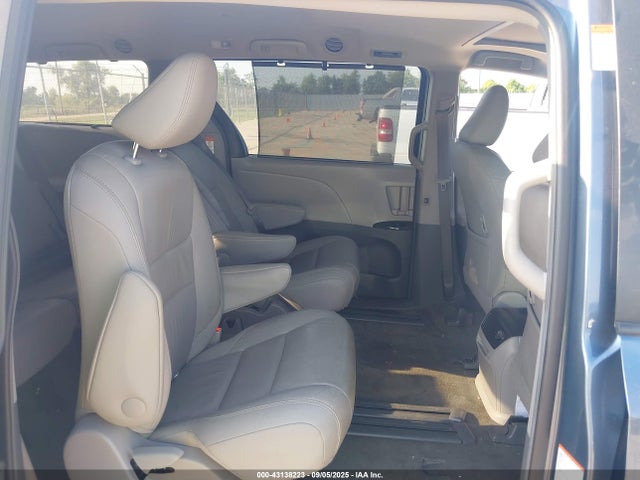 Toyota 2gr-fks 2017 5TDYZ3DC4HS820282 Image 8