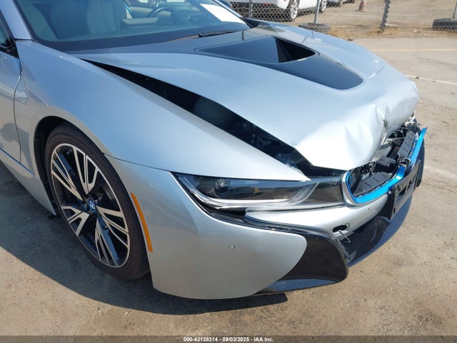 BMW I8 2015 WBY2Z2C52FV392569 Image 18