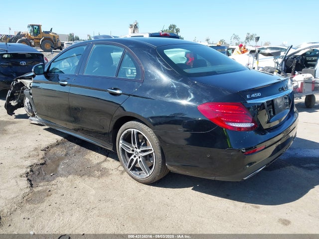 Mercedes-Benz m276 2019 WDDZF6JB2KA560548 Image 3