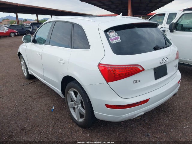2011 AUDI Q5 WA1LFAFP1BA026331 Photo 2