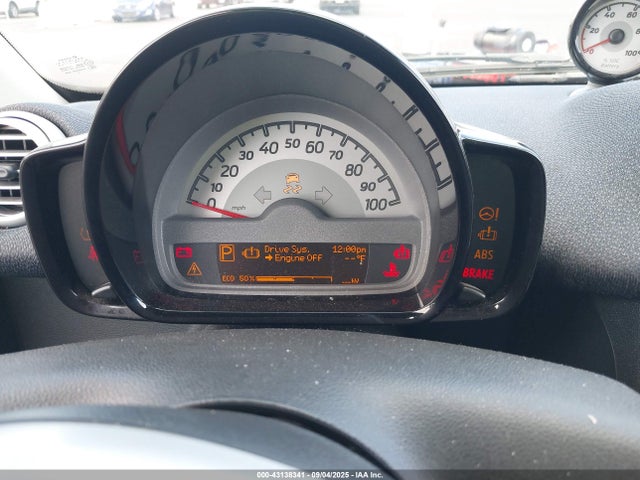 Smart FORTWO ELECTRIC DRIVE 2014 WMEEJ9AA7EK733075 Image 13