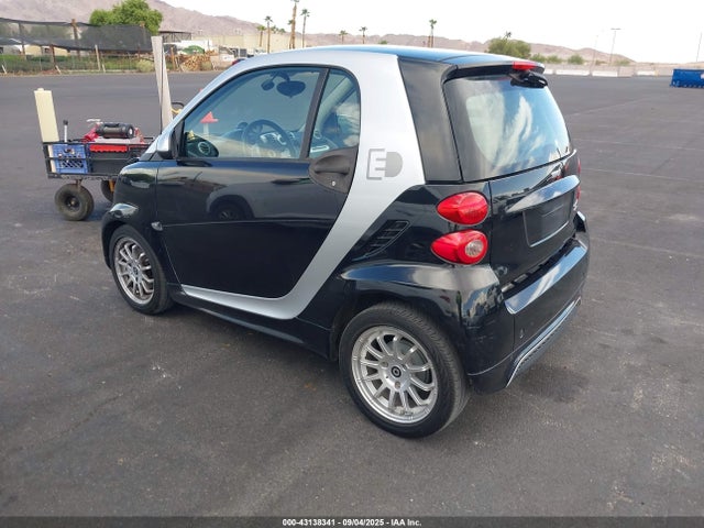 Smart FORTWO ELECTRIC DRIVE 2014 WMEEJ9AA7EK733075 Image 3