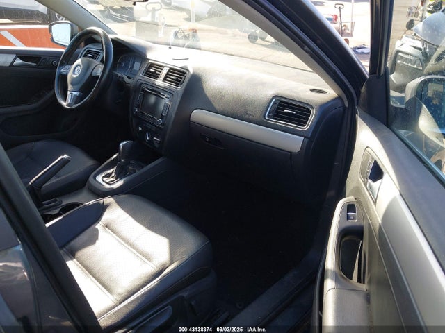 3VWD17AJ3EM376515 Volkswagen Jetta