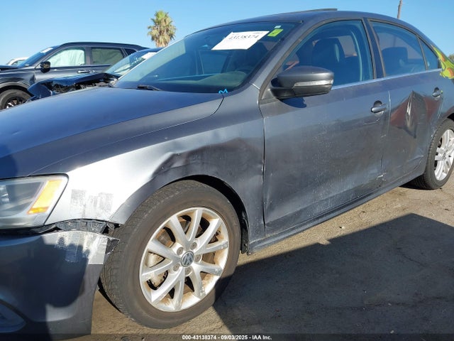 3VWD17AJ3EM376515 Volkswagen Jetta