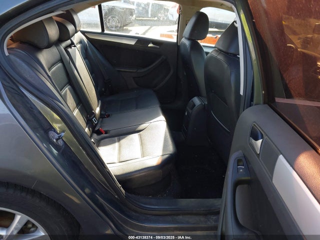 3VWD17AJ3EM376515 Volkswagen Jetta