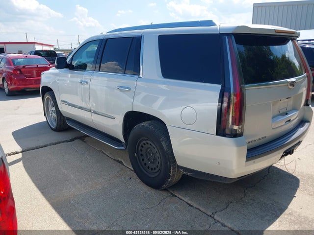 2017 CADILLAC ESCALADE 1GYS3BKJ2HR270656 Photo 2