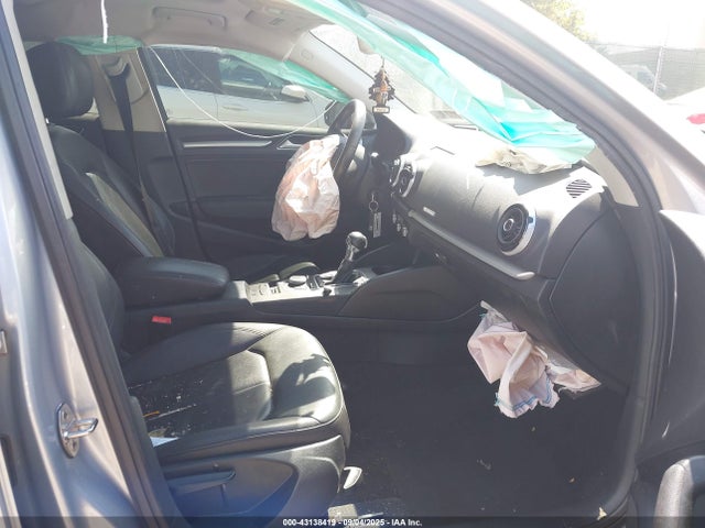 2016 AUDI A3 WAUB8GFF0G1021650 Photo 4