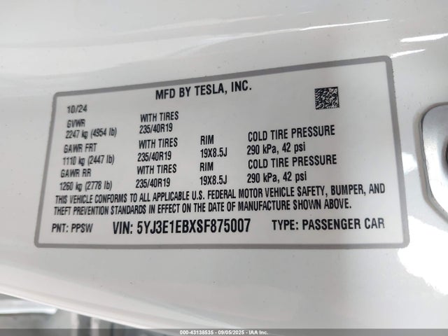 2025 TESLA MODEL 3 5YJ3E1EBXSF875007 Photo 8