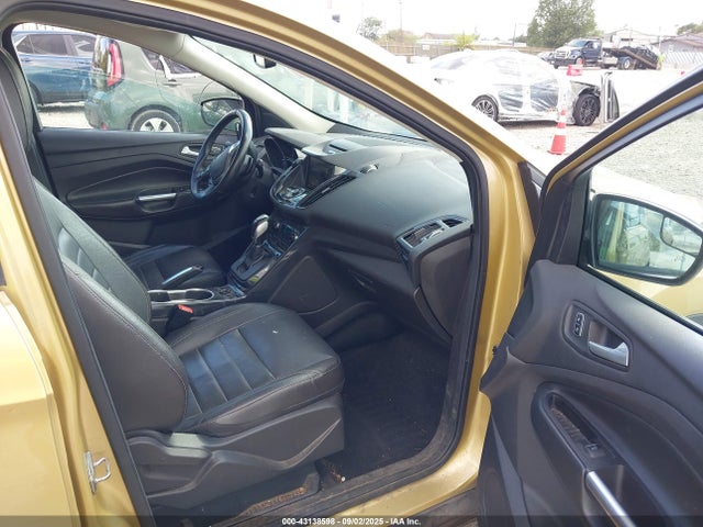 2014 Ford Escape Titanium მანქანა იყიდება აუქციონზე, vin: 1FMCU0JX7EUC36640, აუქციონის ნომერი: 43138598