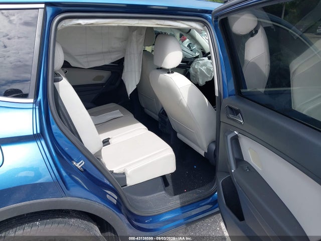 Продаж на аукціоні авто 2018 Volkswagen Tiguan 2.0t Se/2.0t Sel, vin: 3VV3B7AX1JM115458, номер лоту: 43138599