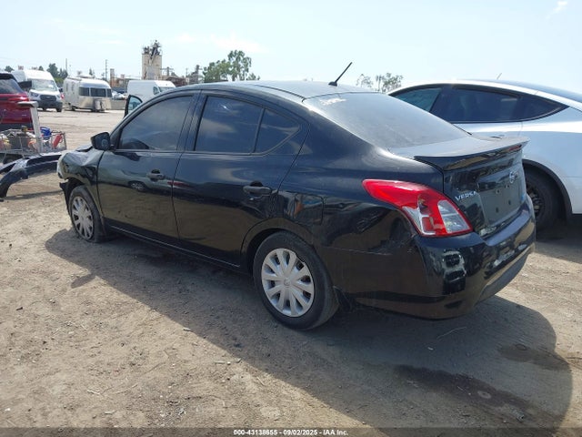 3N1CN7AP9GL817440 Nissan 2016