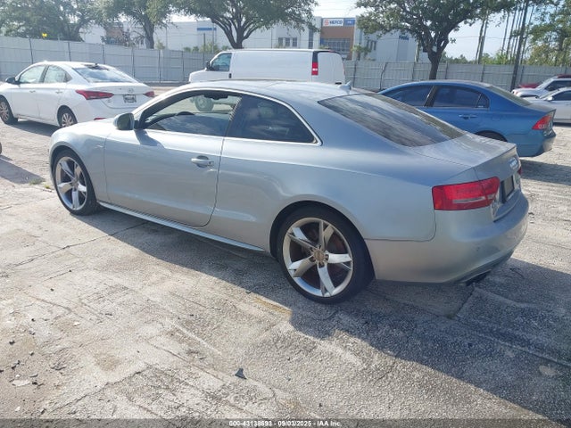 2011 AUDI A5 WAUWFAFR3BA008009 Photo 2