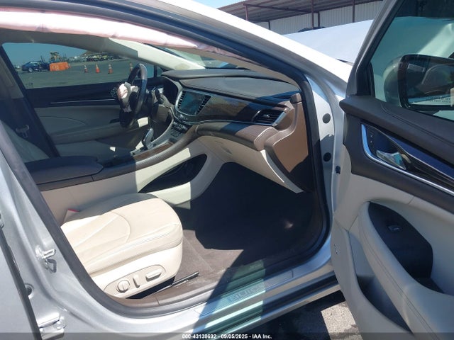 1G4ZP5SS8HU191777 Buick lgx -di: direct injection - vvt: variable valve timing - alum - gen 2