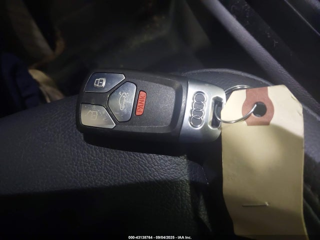 2017 AUDI A4 WAUENAF4XHN005659 Photo 10