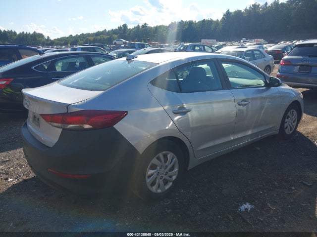 Hyundai 2017 2017 5NPD74LF4HH063590 Image 4