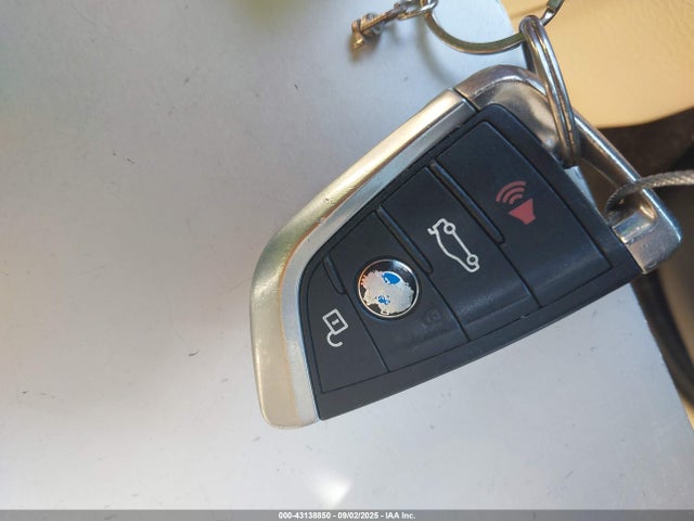 BMW X5 2015 5UXKR0C51F0P06214 Image 11