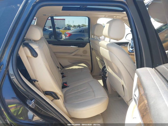 BMW X5 2015 5UXKR0C51F0P06214 Image 8