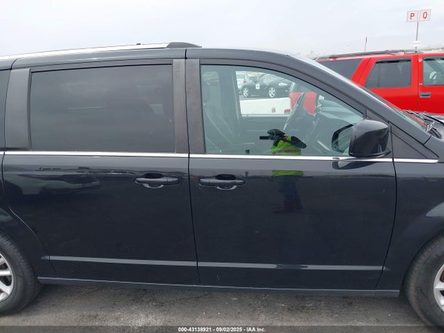 2C4RDGCG7JR265258 Dodge Grand Caravan