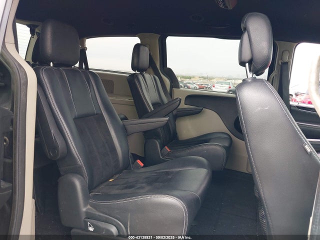 2C4RDGCG7JR265258 Dodge Grand Caravan
