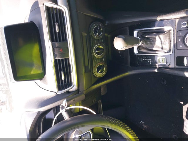 3MZBN1U76HM126764 Mazda pe