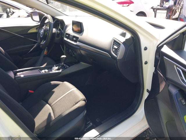 3MZBN1U76HM126764 Mazda pe