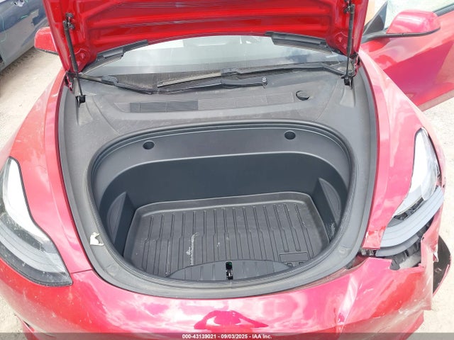 5YJ3E1EB5MF066954 Tesla 2021