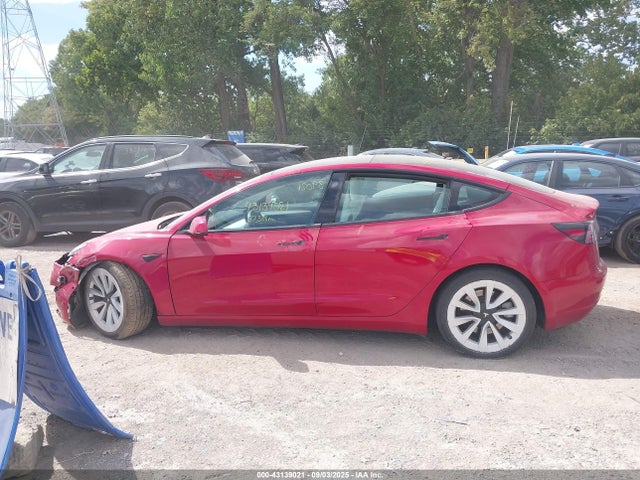 Tesla 2021 2021 5YJ3E1EB5MF066954 Image 14