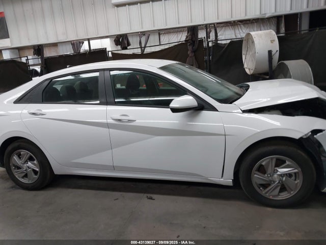 KMHLL4DG6SU054025 Hyundai ELANTRA SE