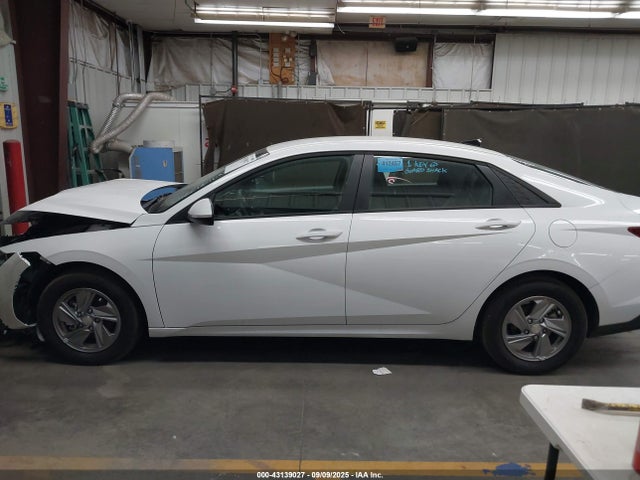 KMHLL4DG6SU054025 Hyundai ELANTRA SE