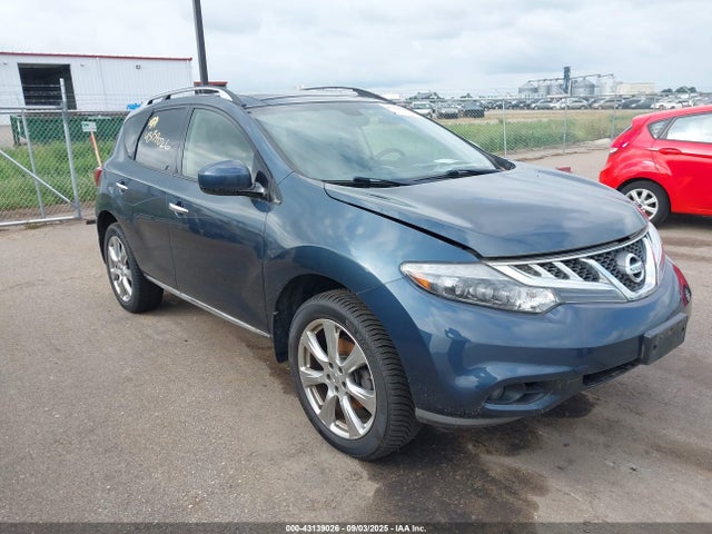 JN8AZ1MW6EW514779 Nissan 2014