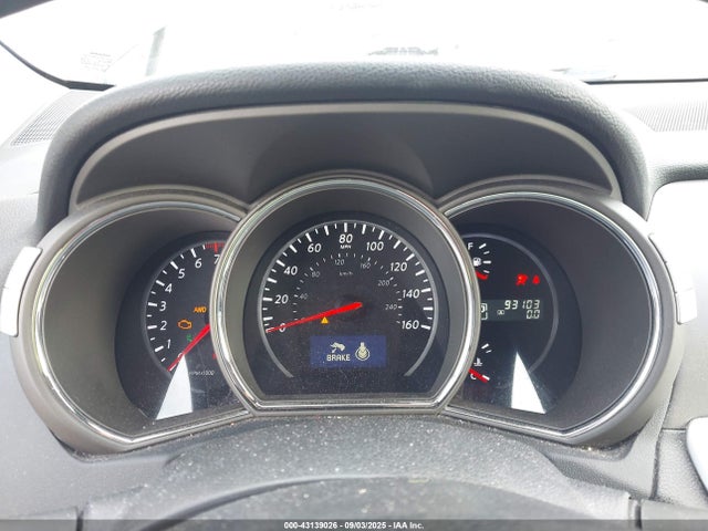 JN8AZ1MW6EW514779 Nissan 2014